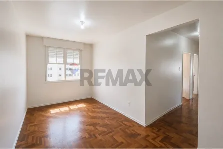 Apartamento com 3 Quartos para alugar, 79m² no Centro, Santa Maria