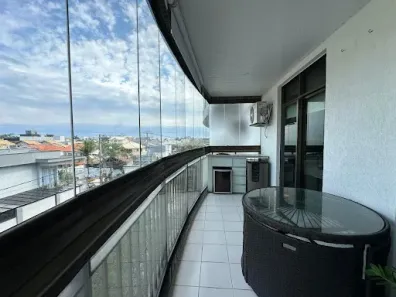 Apartamento com 2 Quartos à venda, 60m² no Camboinhas, Niterói