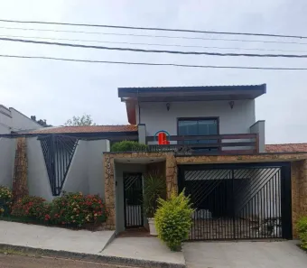 Casa com 4 Quartos para alugar, 180m² no Colina Werner Plaas, Americana
