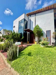 Casa de Condomínio com 4 Quartos à venda, 396m² no Candelária, Natal