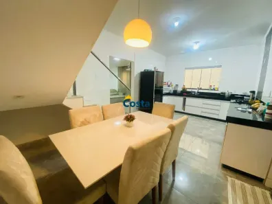 Casa com 3 Quartos à venda, 210m² no Centro, Betim