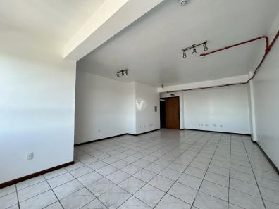 Sala Comercial com 1 Quarto para venda ou aluguel, 48m² no Centro, Santa Maria