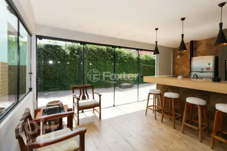 Casa com 3 Quartos à venda, 203m² no Fátima, Canoas