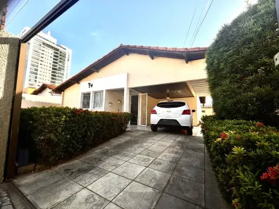 Casa com 5 Quartos à venda, 153m² no Morada do Sol, Teresina