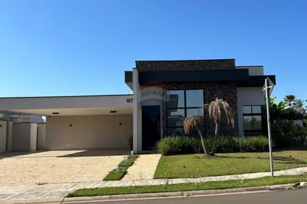 Casa de Condomínio com 3 Quartos para alugar, 303m² no Centro, Jaguariúna