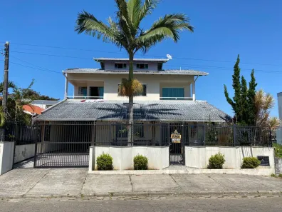 Sobrado com 3 Quartos à venda, 300m² no Itajubá, Barra Velha