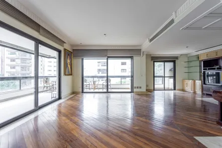 Apartamento com 4 Quartos para venda ou aluguel, 335m² no Moema, São Paulo