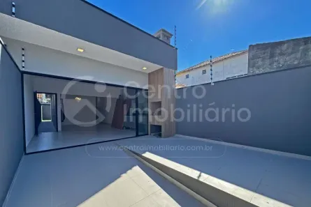 Casa com 2 Quartos à venda, 70m² no Centro, Peruíbe