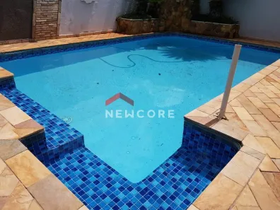 Casa com 3 Quartos à venda, 236m² no Vila Santa Luzia, Bauru