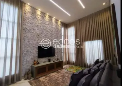 Casa de Condomínio com 3 Quartos à venda, 330m² no Residencial Mário de Almeida Franco, Uberaba