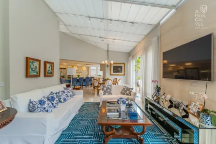 Casa de Condomínio com 3 Quartos à venda, 606m² no Centro, Curitiba