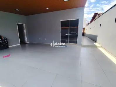 Casa com 3 Quartos à venda, 135m² no Pacaembu, Uberlândia