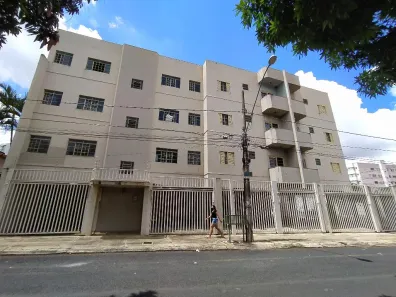 Apartamento com 2 Quartos para alugar, 74m² no Santa Mônica, Uberlândia