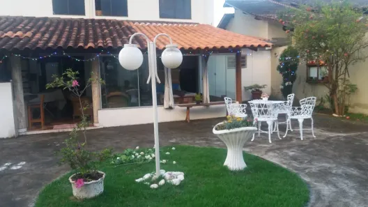 Sobrado com 4 Quartos à venda, 411m² no Reverendo Archibald, Anápolis