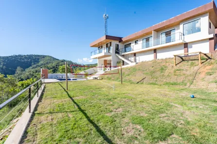Casa de Condomínio com 3 Quartos à venda, 220m² no Nogueira, Petrópolis