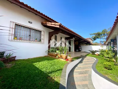 Casa com 3 Quartos à venda, 112m² no Balneário Stella Maris, Peruíbe