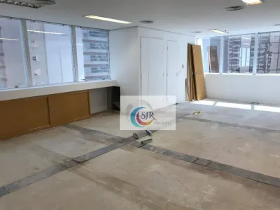 Sala Comercial à venda, 61m² no Vila Olímpia, São Paulo