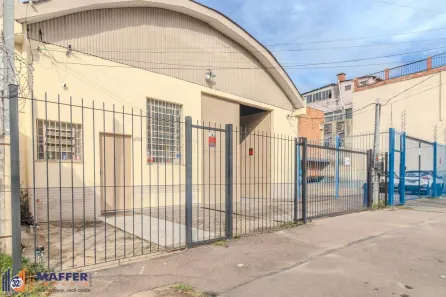 Galpão/Depósito/Armazém com 4 Quartos à venda, 456m² no Navegantes, Porto Alegre
