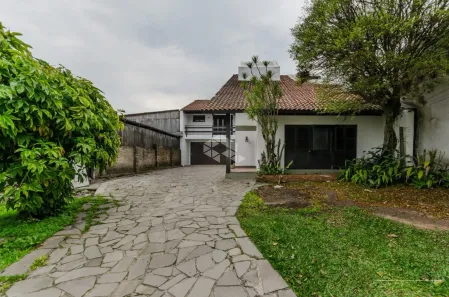 Casa com 4 Quartos à venda, 320m² no Cavalhada, Porto Alegre