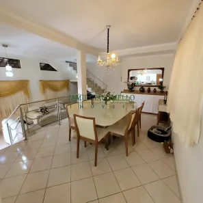 Sobrado com 3 Quartos à venda, 223m² no Jardim Tannus, Jundiaí