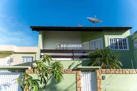 Casa com 4 Quartos à venda, 301m² no Parque Corrientes, Campos dos Goytacazes