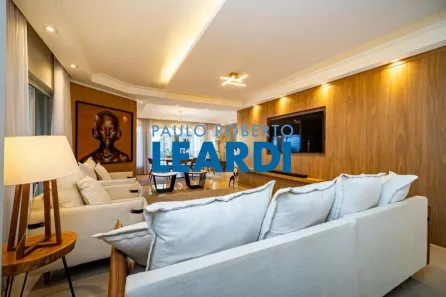 Casa de Condomínio com 4 Quartos à venda, 300m² no Alphaville, Santana de Parnaíba