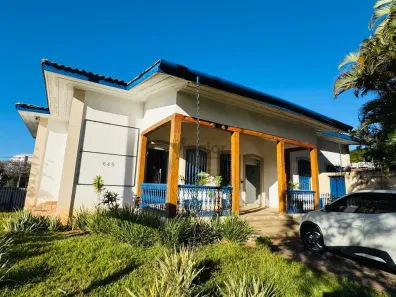Imóvel Comercial com 4 Quartos para alugar, 545m² no Nova Campinas, Campinas