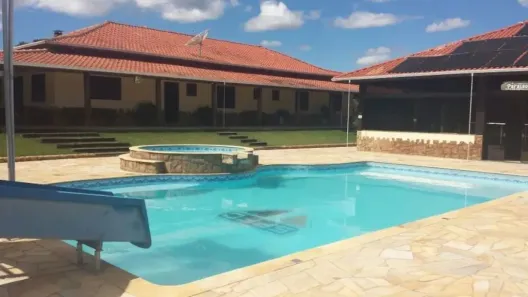 Fazenda/Sítio com 5 Quartos à venda, 1400m² no , Cambuí
