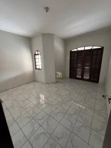 Sobrado com 3 Quartos para alugar, 110m² no Jardim Ismênia, São José dos Campos
