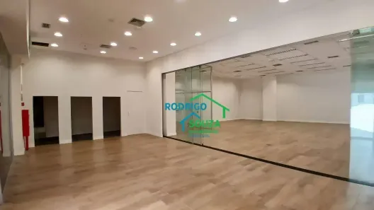 Ponto Comercial para alugar, 300m² no Vila Dirce, Carapicuíba