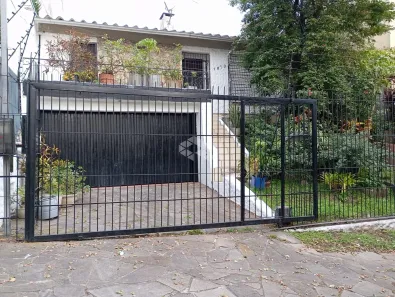 Casa com 3 Quartos à venda, 180m² no Nonoai, Porto Alegre