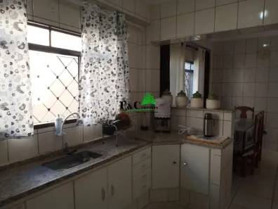 Sobrado com 4 Quartos à venda, 189m² no Jardim Residencial Vitória, Limeira