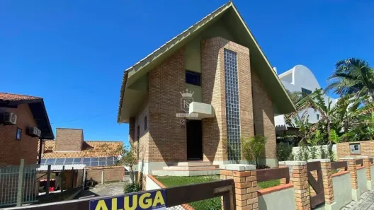 Casa com 5 Quartos para alugar, 250m² no Quatro Ilhas, Bombinhas
