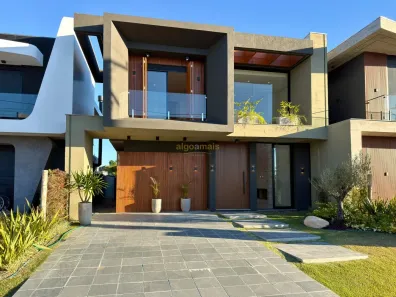 Casa de Condomínio com 4 Quartos à venda, 219m² no , Xangri-Lá