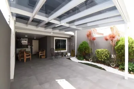 Casa com 3 Quartos para alugar, 170m² no Santa Felicidade, Curitiba