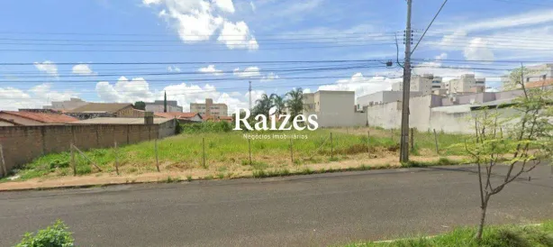 Lote/Terreno à venda, 1320m² no Santa Mônica, Uberlândia