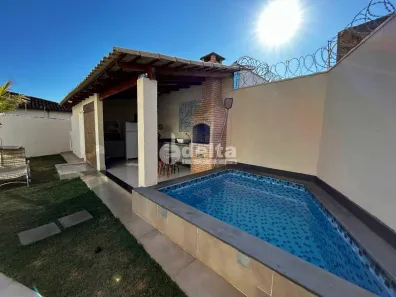 Casa com 3 Quartos à venda, 338m² no Jardim Inconfidência, Uberlândia