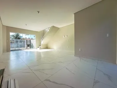Sobrado com 2 Quartos à venda, 82m² no Itacolomi, Balneário Piçarras