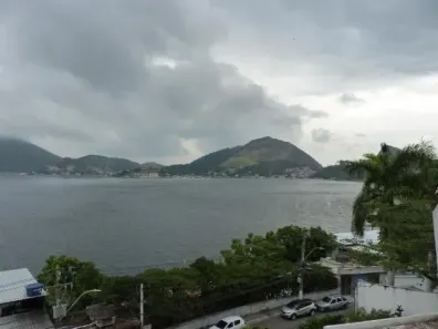 Sobrado com 4 Quartos à venda, 481m² no São Francisco, Niterói