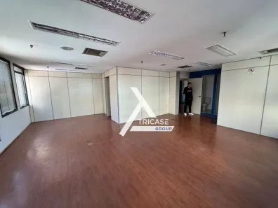 Sala Comercial para alugar, 130m² no Vila Olímpia, São Paulo