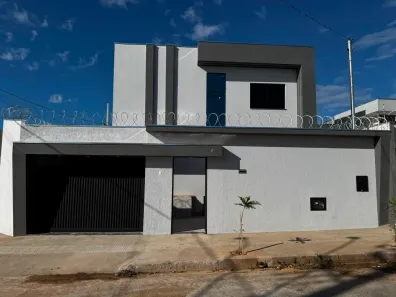 Casa com 3 Quartos à venda, 150m² no Delfino Magalhães, Montes Claros