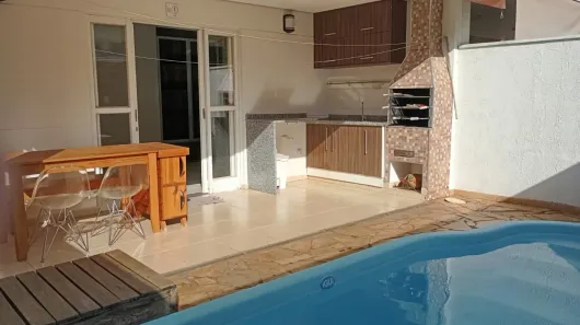 Casa de Condomínio com 3 Quartos para alugar, 110m² no Jardim Carolina, Jundiaí