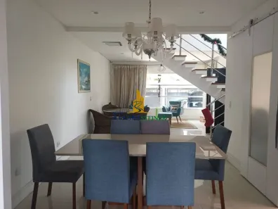 Sobrado com 3 Quartos à venda, 252m² no Vila Augusta, Guarulhos
