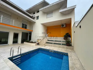 Imóvel Comercial com 5 Quartos à venda, 555m² no Jardim Amália, Caçapava