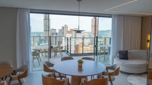 Apartamento com 3 Quartos à venda, 117m² no Meia Praia, Itapema