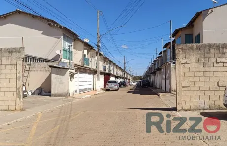Casa de Condomínio com 2 Quartos à venda, 95m² no Ypiranga, Valparaíso de Goiás