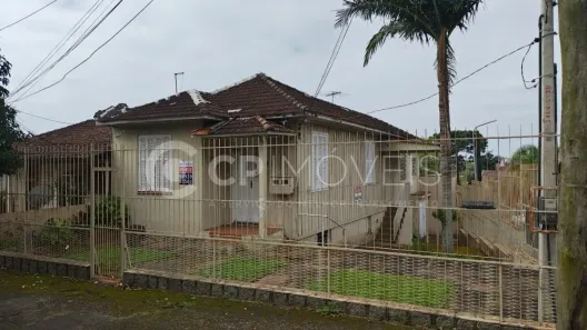 Casa com 2 Quartos à venda, 261m² no Jardim Itu, Porto Alegre