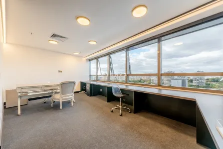 Sala Comercial à venda, 51m² no Chácara das Pedras, Porto Alegre