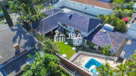 Casa com 3 Quartos à venda, 779m² no São Lourenço, Curitiba
