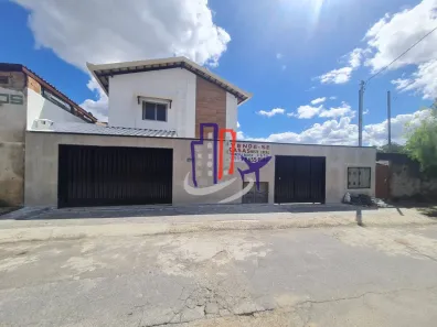 Casa com 2 Quartos à venda, 70m² no Praia, Contagem